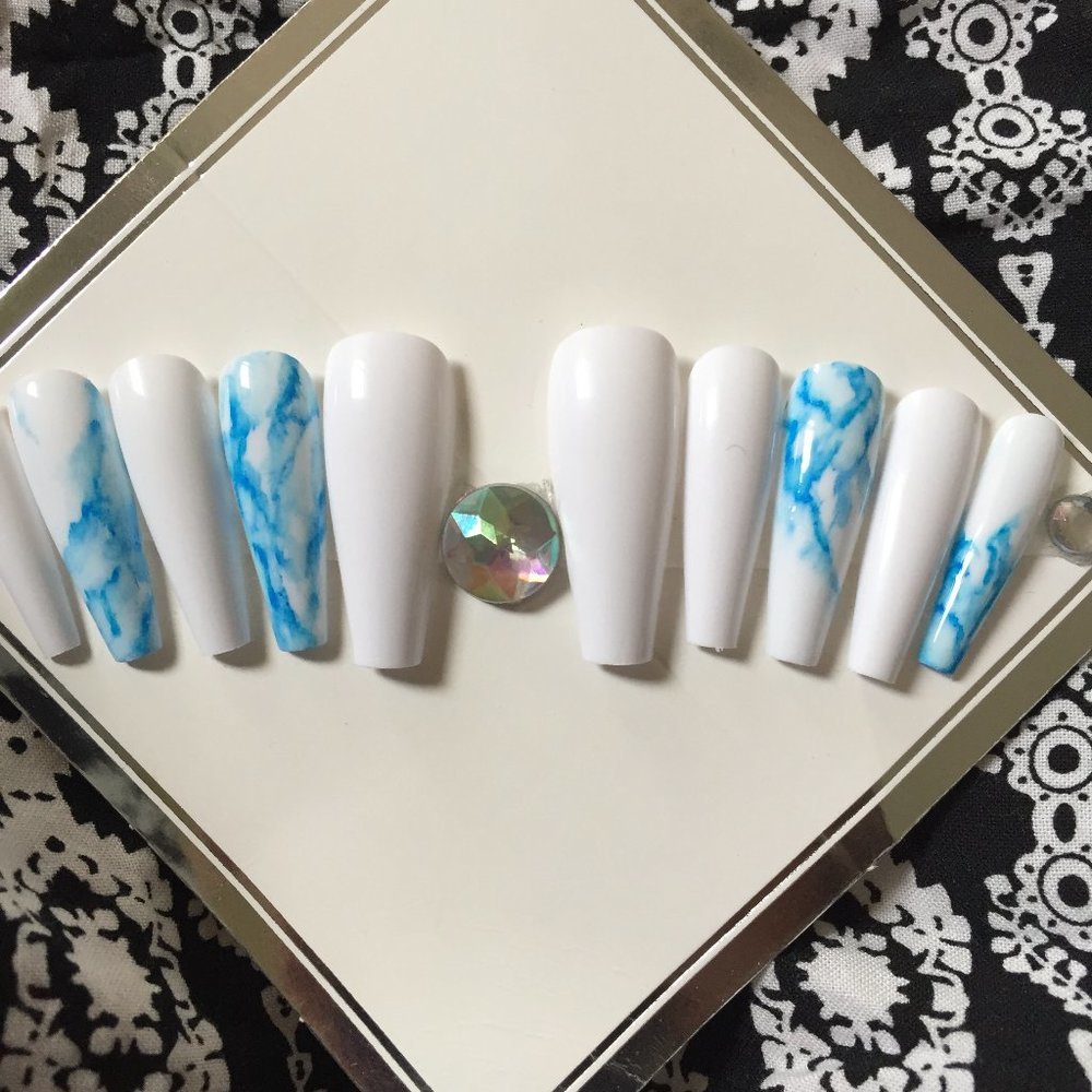 Misty Blue and white marble luxury press on nails